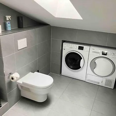 Traumwohnung Mit Grosser Dachterasse *