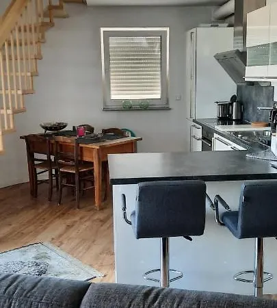 Traumwohnung Mit Grosser Dachterasse モーフェルデン・ヴァルドルフ