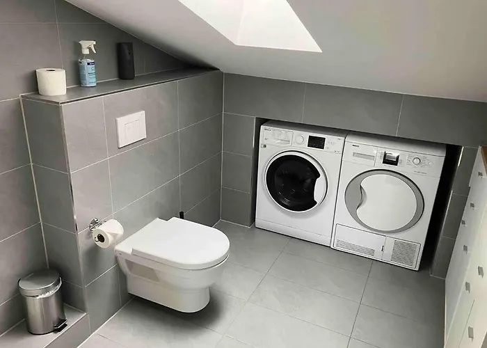 Traumwohnung Mit Großer Dachterasse *