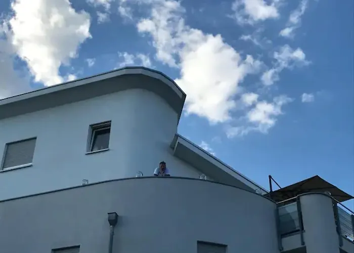 Traumwohnung Mit Großer Dachterasse Apartment Mörfelden-Walldorf